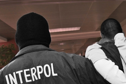 illustration interpol