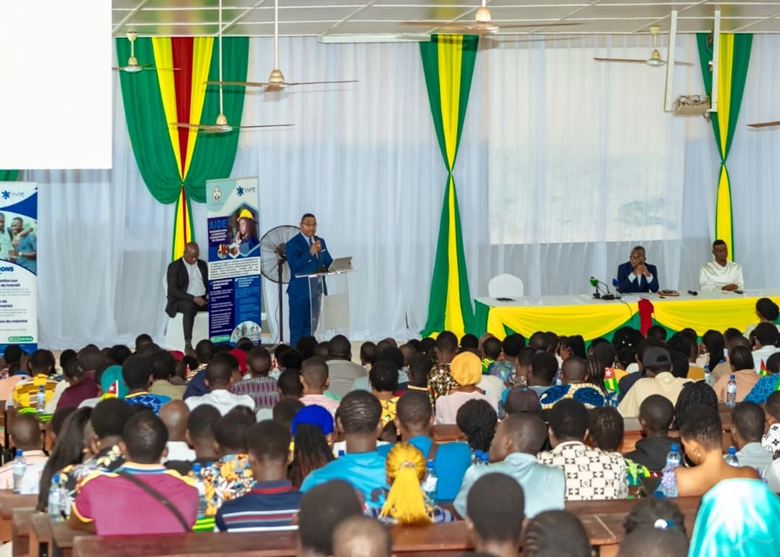 Vacances actives en entreprise 2025, insertion professionnelle des étudiants au Togo
